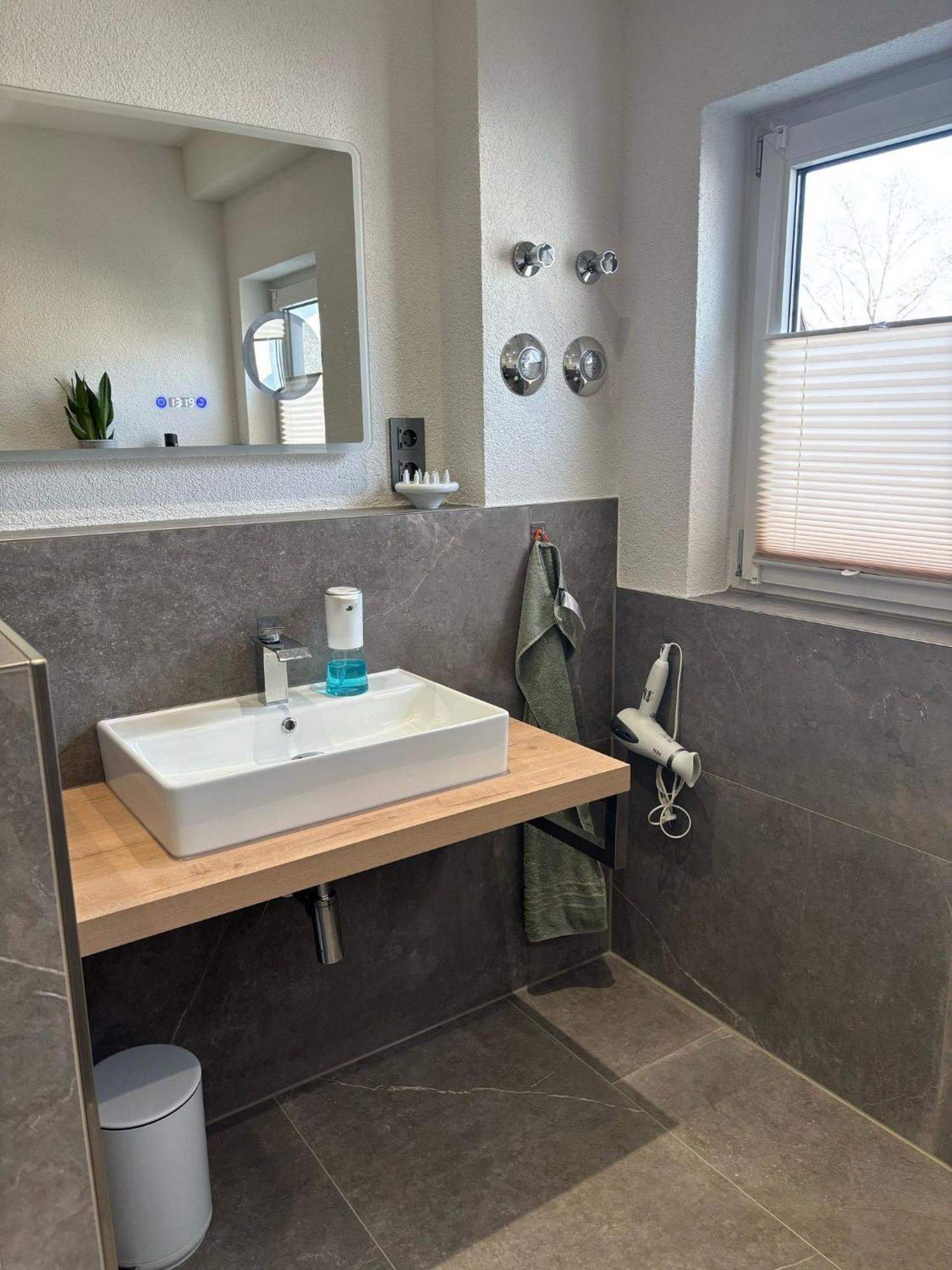 Business Ho 03 Apartamento Neckarsulm Exterior foto